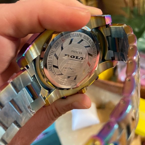 Stunning NWT Invicta Bolt Men’s Iridescent Watch - Picture 5 of 16